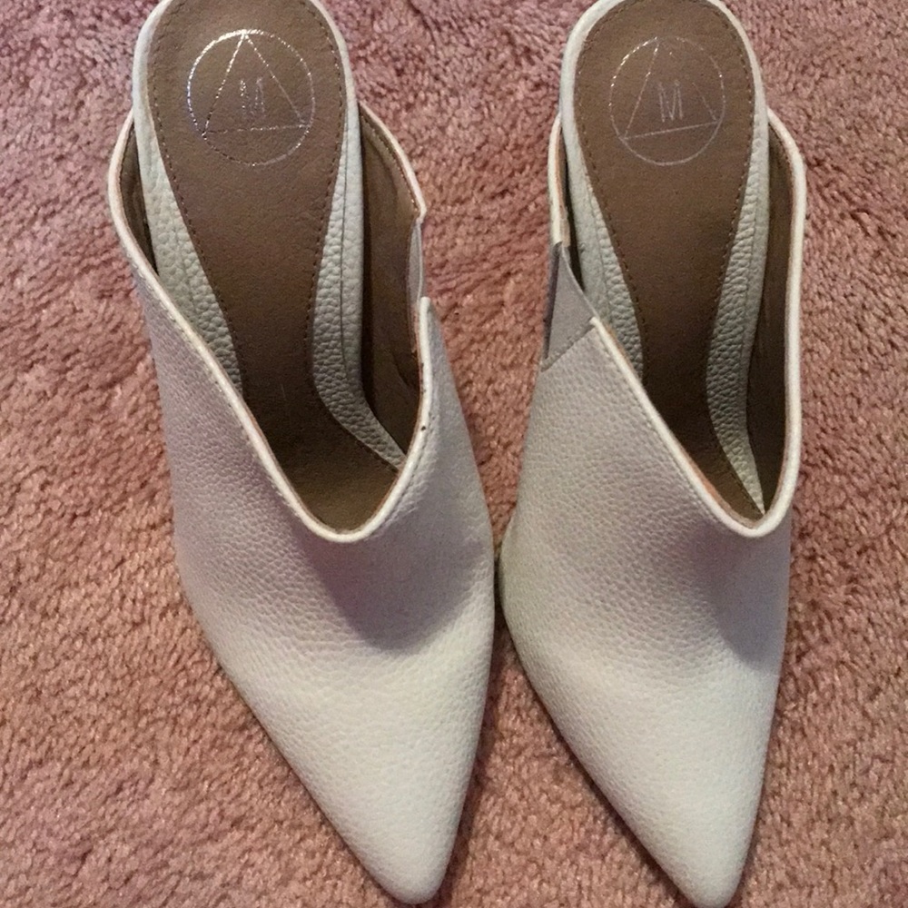 Never worn Missguided pumps!